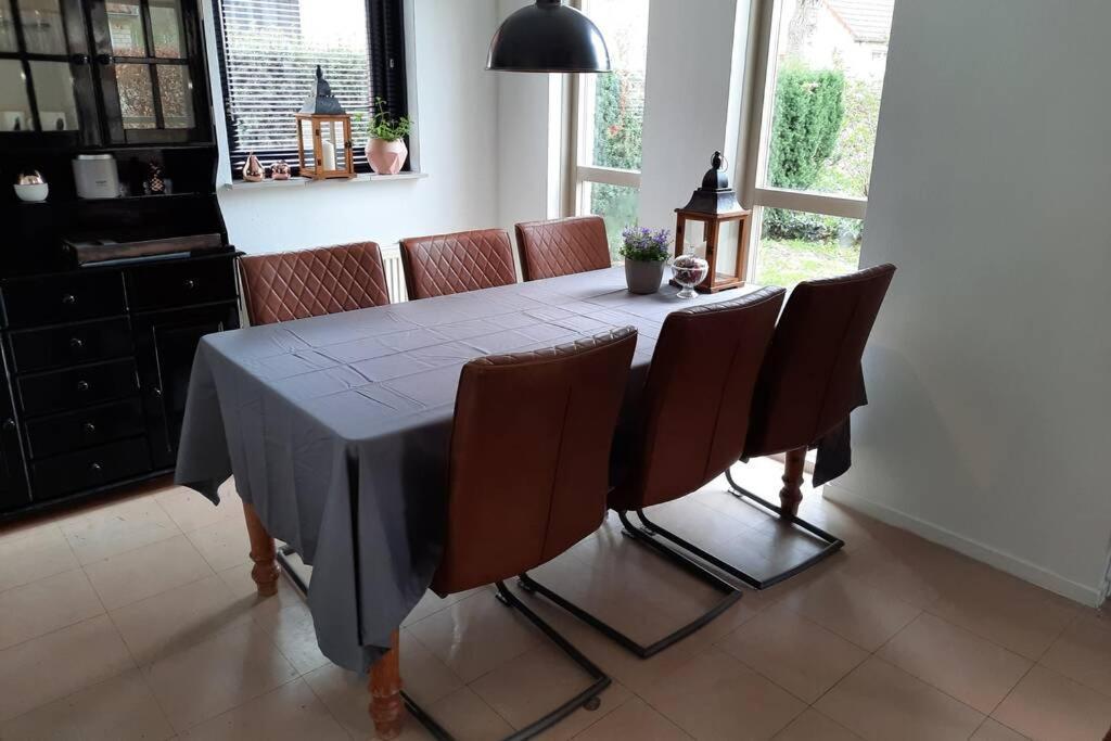 Gezellige Vakantiewoning Met Sauna In Ewijk Bij Nijmegen - Recreational Only No Workers エクステリア 写真